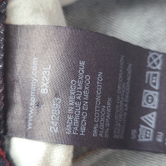 TOMMY Hillfiger Women's Spirit Crop Flare Jeans Size 8 - Picture 6 of 6